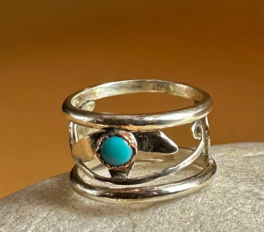 Double Band Floral Ring