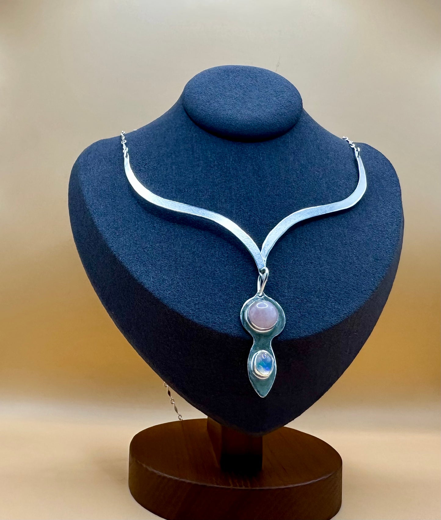 Wing necklace & earrings set