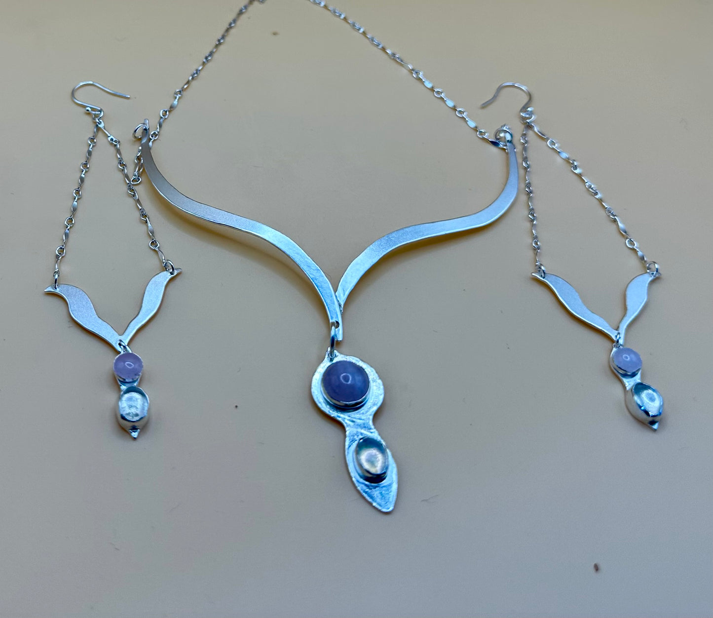 Wing necklace & earrings set