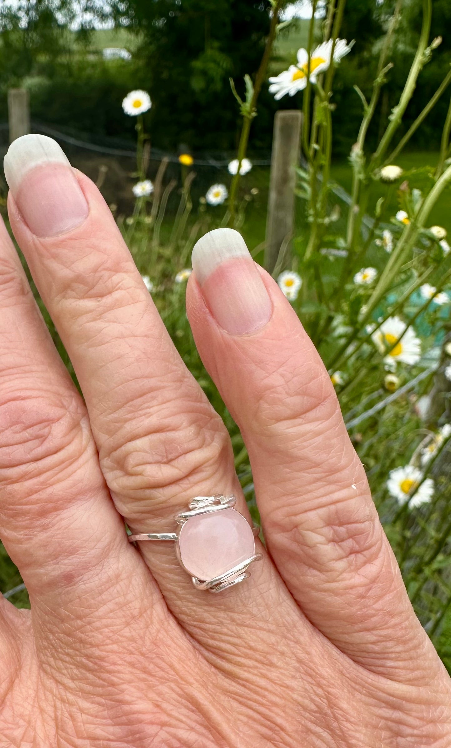 Little rose quartz ring