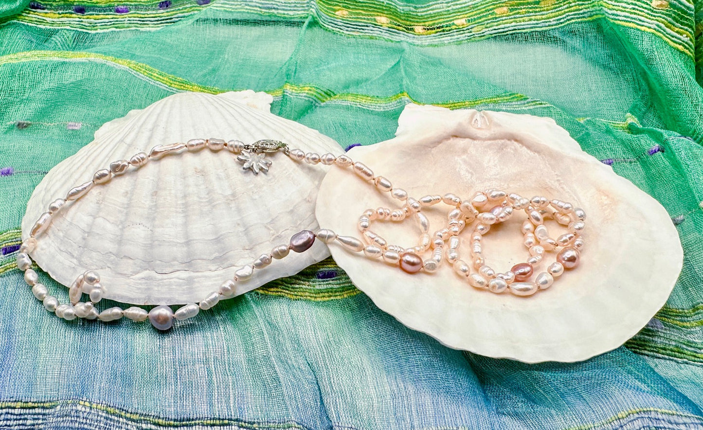 Ivory and Lavender string of Pearls