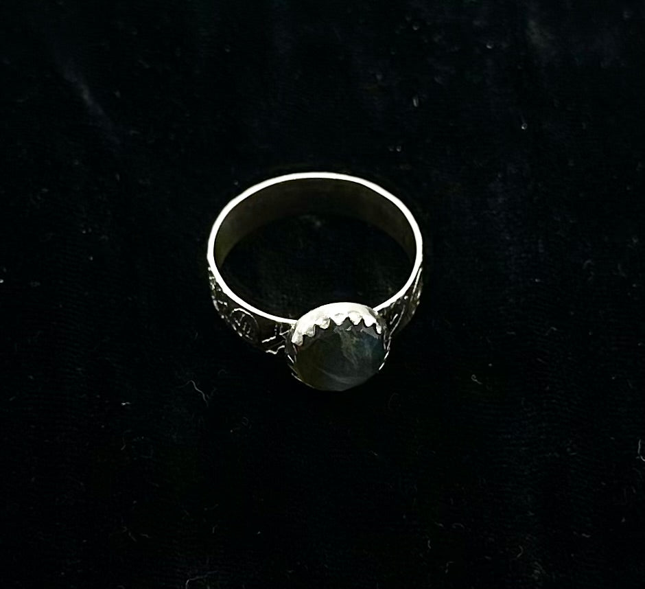 Labradorite Oak Ring