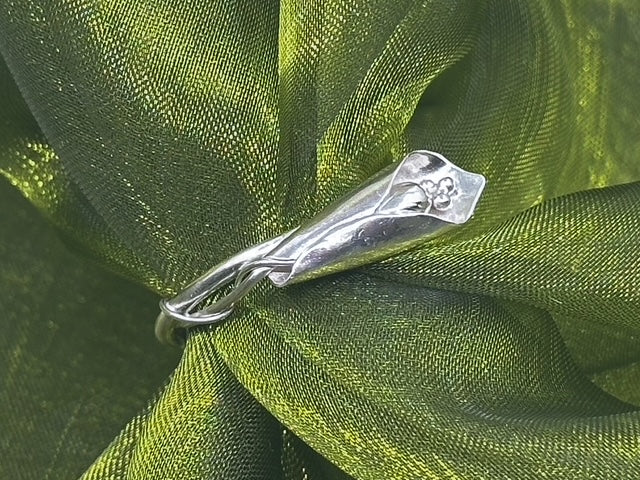 Silver Lily Ring